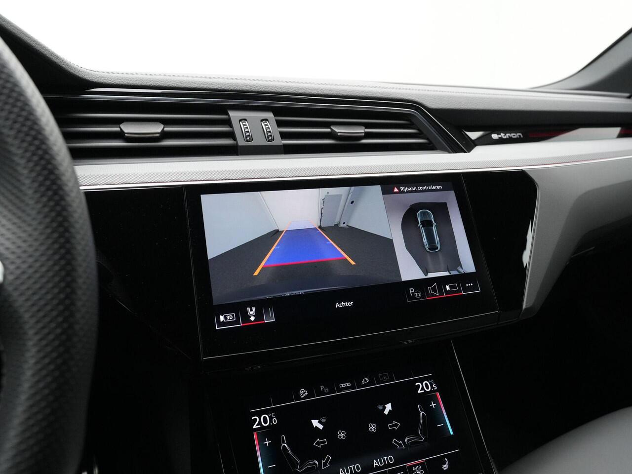 Audi Q8 e-tron 55 Quattro S-Line 115 kWh 408 pk | Panoramadak | Trekhaak | Sportstoelen plus | Geheugenstoel | 360 camera | Stuur-/stoelverwarming