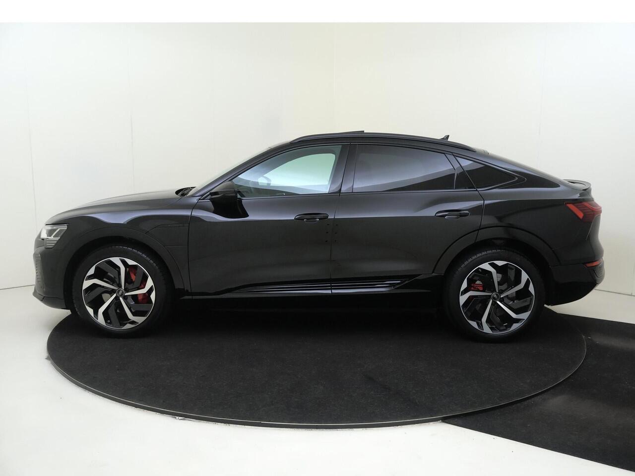 Audi Q8 Sportback e-tron 55 quattro S Edition 115 kWh | Panoramadak | Luchtvering | Head-up display | 360 camera | Keyless | Adaptieve cruise control | CarPlay |