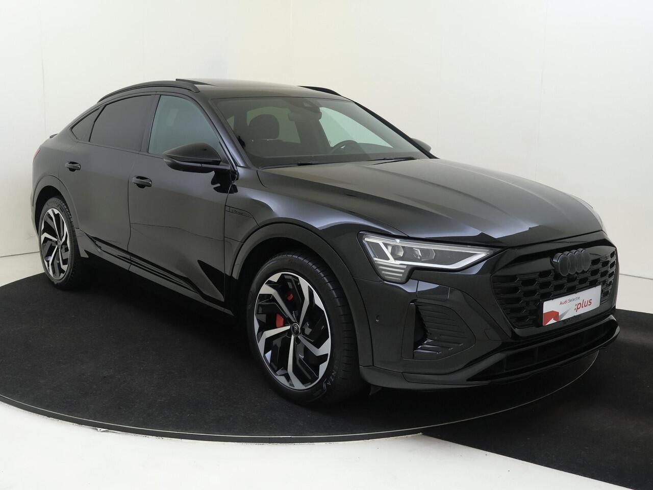 Audi Q8 Sportback e-tron 55 quattro S Edition 115 kWh | Panoramadak | Luchtvering | Head-up display | 360 camera | Keyless | Adaptieve cruise control | CarPlay |