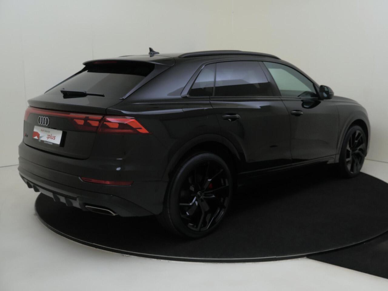 Audi Q8 60 TFSI e quattro Pro Line S Competition | Panoramadak | Luchtvering | Head-up display | Achterasbesturing | Trekhaak | Bang & Olufsen | Lederen bekleding 'Valcona' | 360 camera |