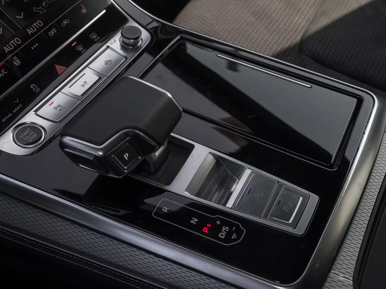 Audi Q8 55 TFSI e quattro Pro Line