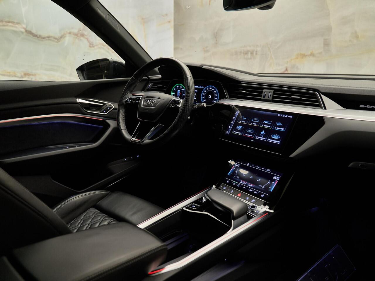 Audi Q8 e-tron 55 Quattro S Edition, pano, S sportstoelen, B&O, ACC, topview, 22", keyless, privacy