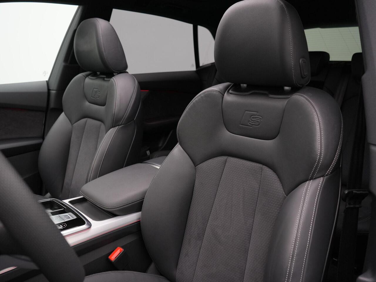 Audi Q8 55 TFSI e 394 pk tiptronic quattro S-Line | Panoramadak | Trekhaak | Nachtzicht | Laser LED | Bang & Olufsen | Head-up display