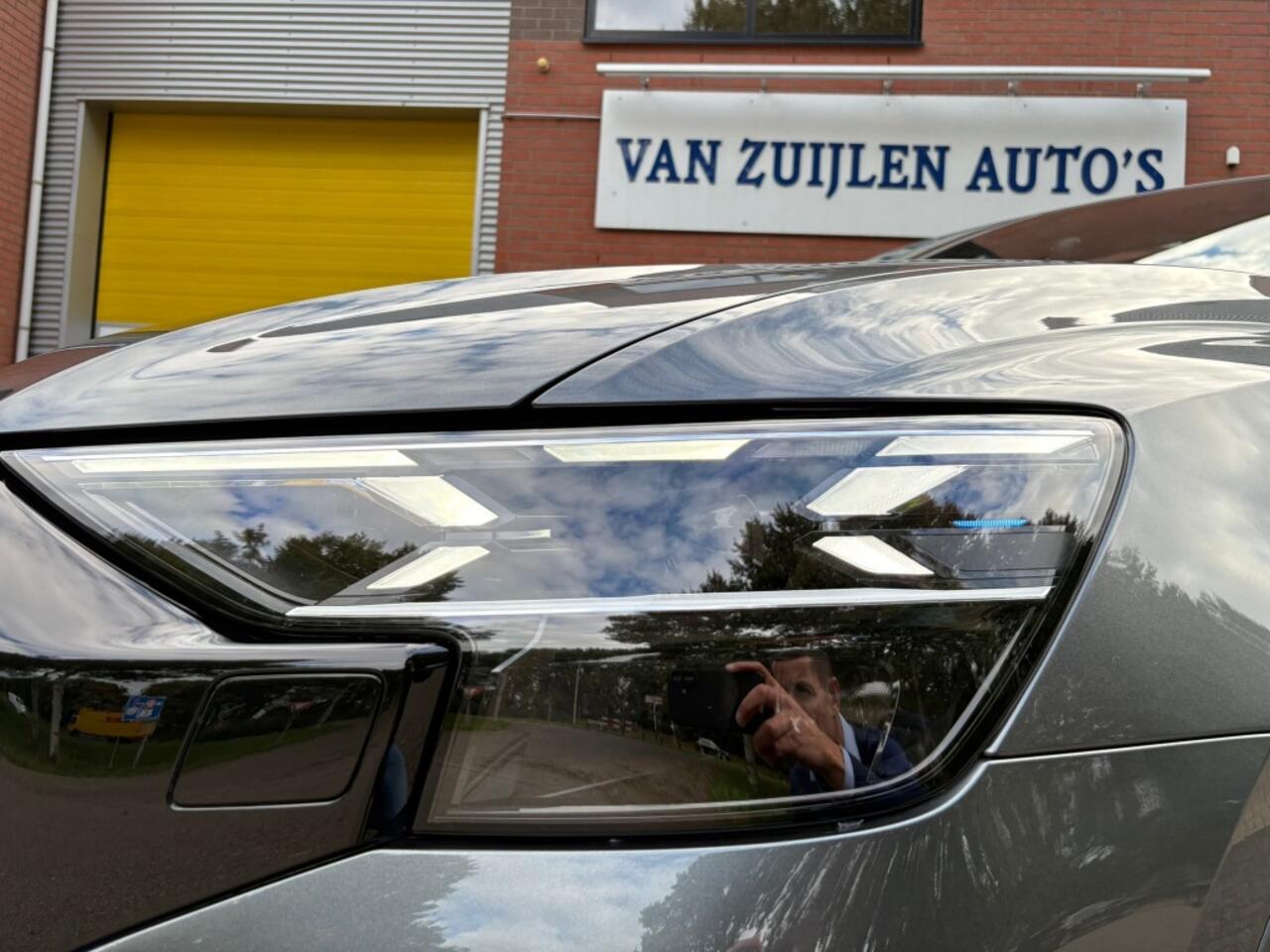 Audi Q8 60 TFSIe Competition 23" 4wiel Massage OLED Trekhaak Head-Up 5Jr