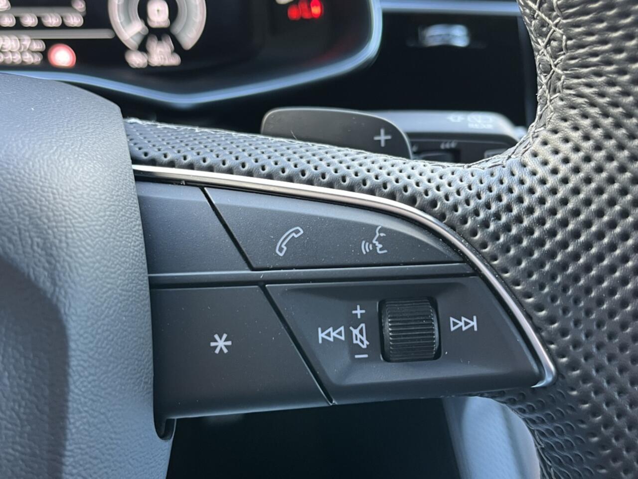 Audi Q8 60 TFSI e Quattro Competition | Head-up | 360 Camera | B&O |