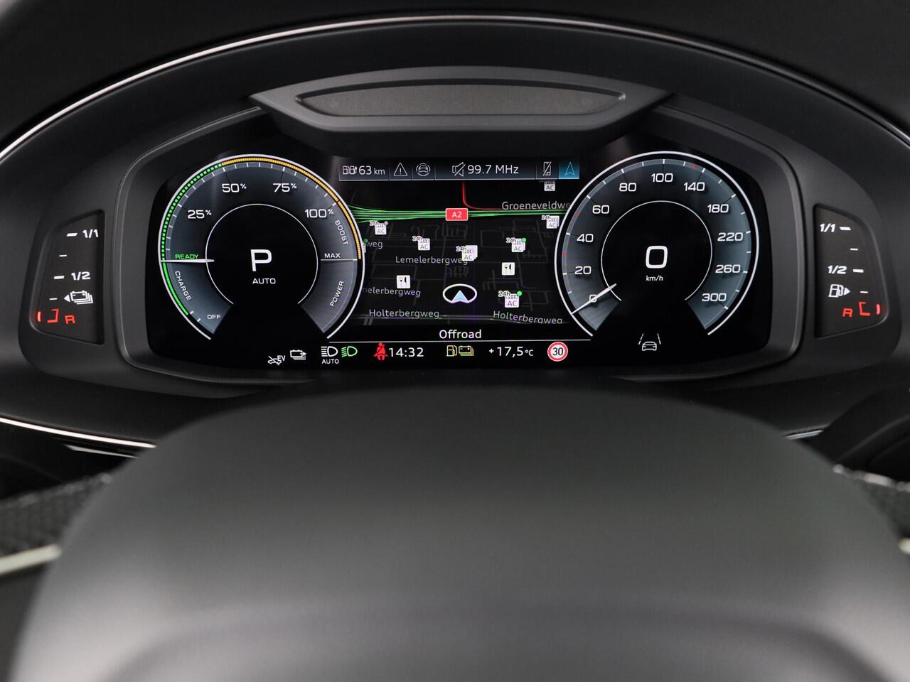 Audi Q8 60 TFSI e quattro Pro Line S Competition 490pk | Panoramadak | Head up display | Memory | Trekhaak | Massage stoelen | Assistentpakket Tour |