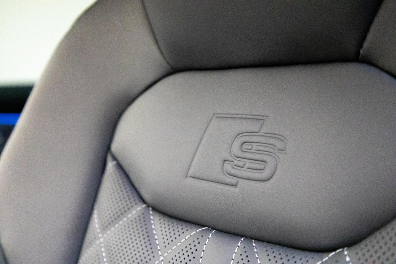 Audi Q8 60 TFSI e quattro Pro Line S Competition | 23 Inch | Massage | City | Tour | Panoramadak | Trekhaak |