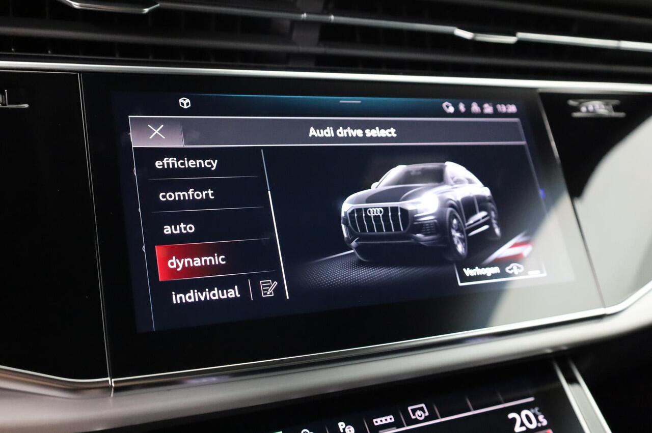 Audi Q8 Pro Line S 55 TFSI e 290 kW / 394 PK SUV 8 versn. | Bang & Olufsen Premium | 23 inch | Panoramadak | Trekhaak | Tour pakket | Luchtvering |