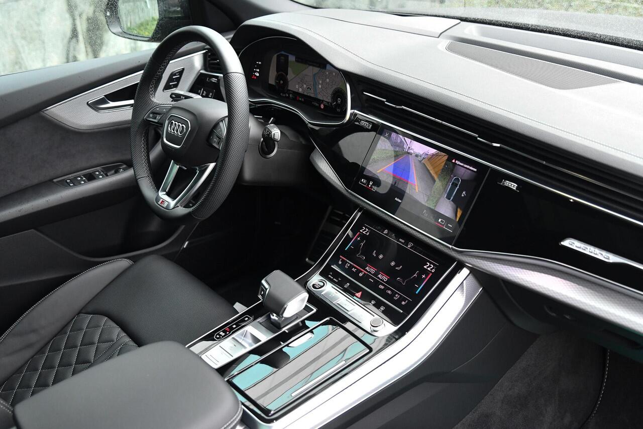 Audi Q8 60 TFSI e Quattro Competition|23inch|Trekhaak|Pano