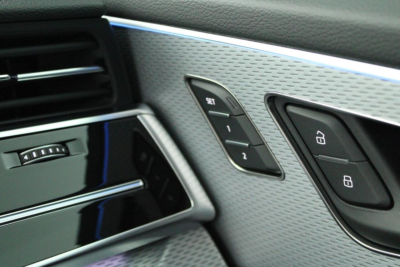 Audi Q8 55 TFSI e 394pk quattro Pro Line S 360Camera Laser Led Sluithulp B&O Keyless Virtual Cockpit Navigatie Panoramadak 2x S-Line