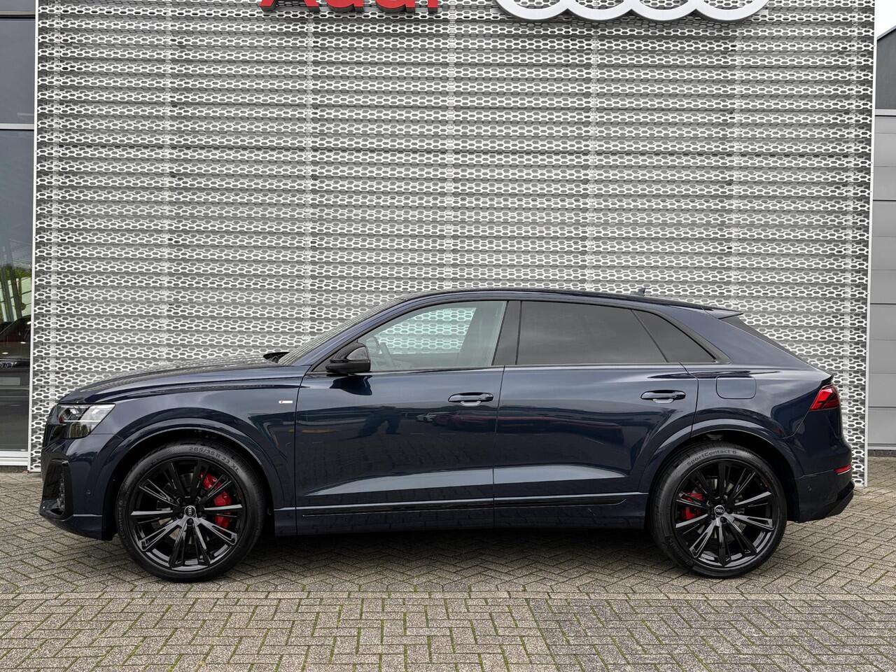 Audi Q8 Pro Line S Competition (C2 PI) 60 TFSI e 360 kW / Pano|Adaptive|23Inch