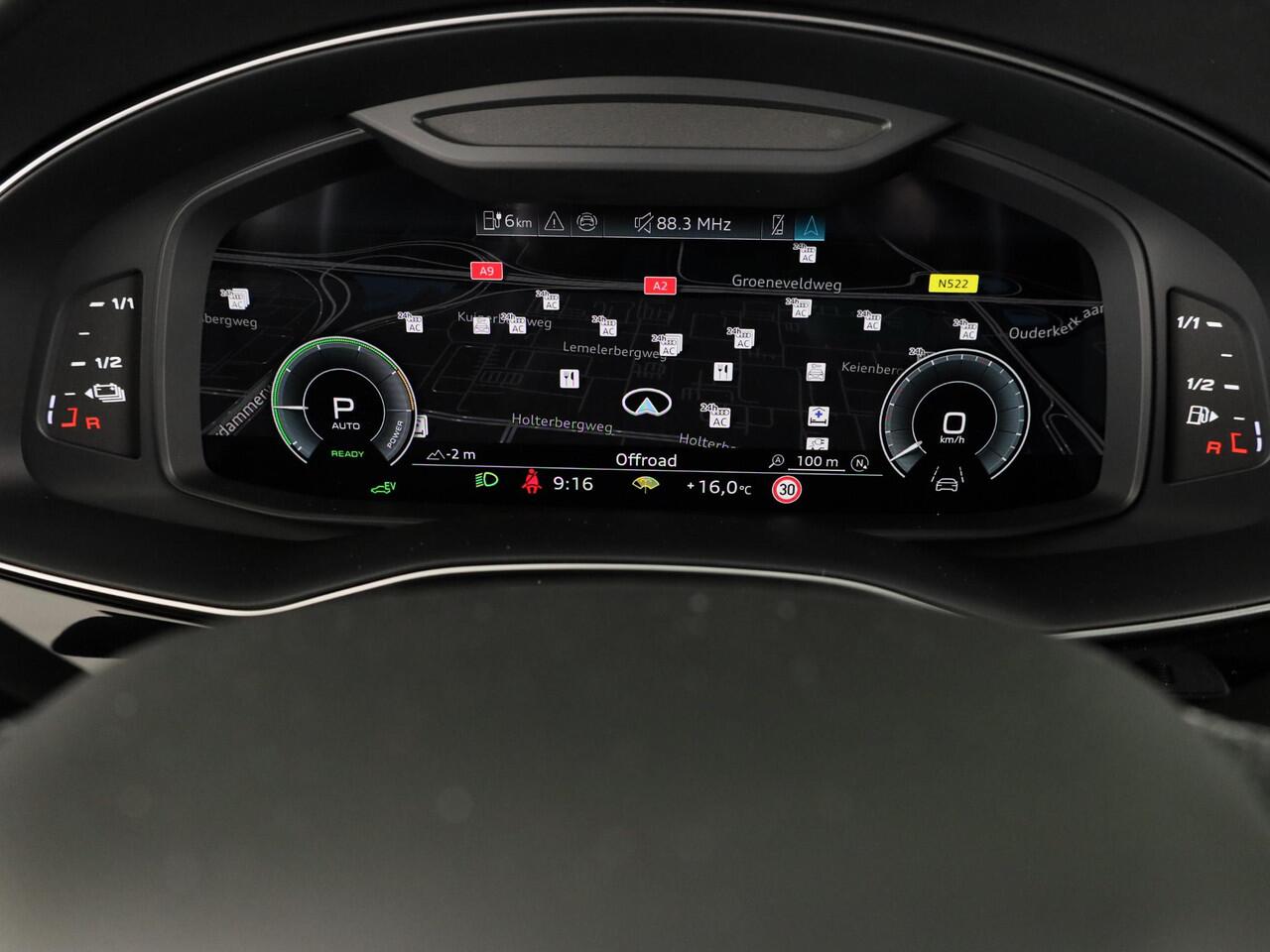 Audi Q8 Pro Line S 55 TFSI e 394 pk | Midnight emerald green | Glazen panoramadak | Bang & Olufsen Premium 3D | Sportstoelen plus voorin |