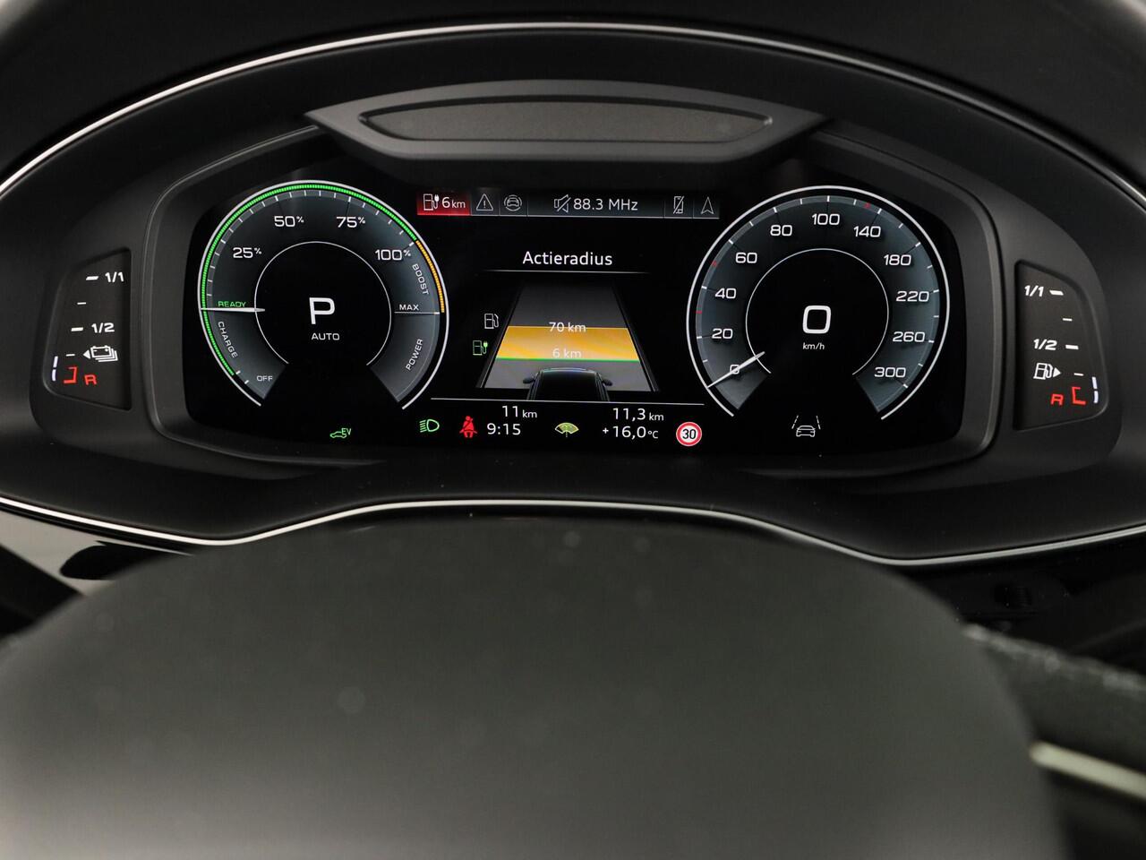 Audi Q8 Pro Line S 55 TFSI e 394 pk | Midnight emerald green | Glazen panoramadak | Bang & Olufsen Premium 3D | Sportstoelen plus voorin |