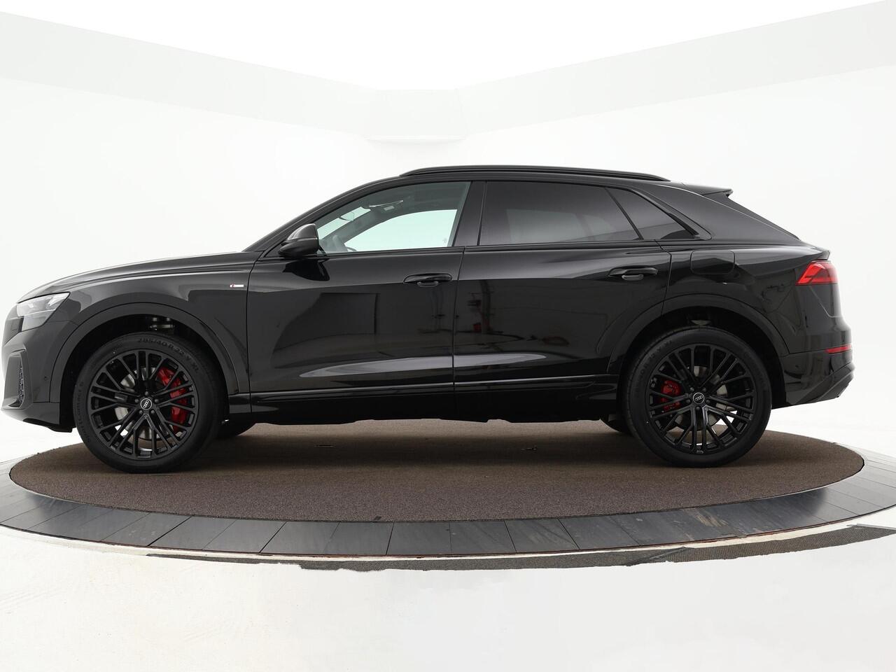 Audi Q8 55 TFSI e quattro Pro Line S 394 PK · B&O Premium 3D · Vierwielbesturing · Assist parking plus, remote · Trekhaak elek. wegklapbaar · MEGA Sale