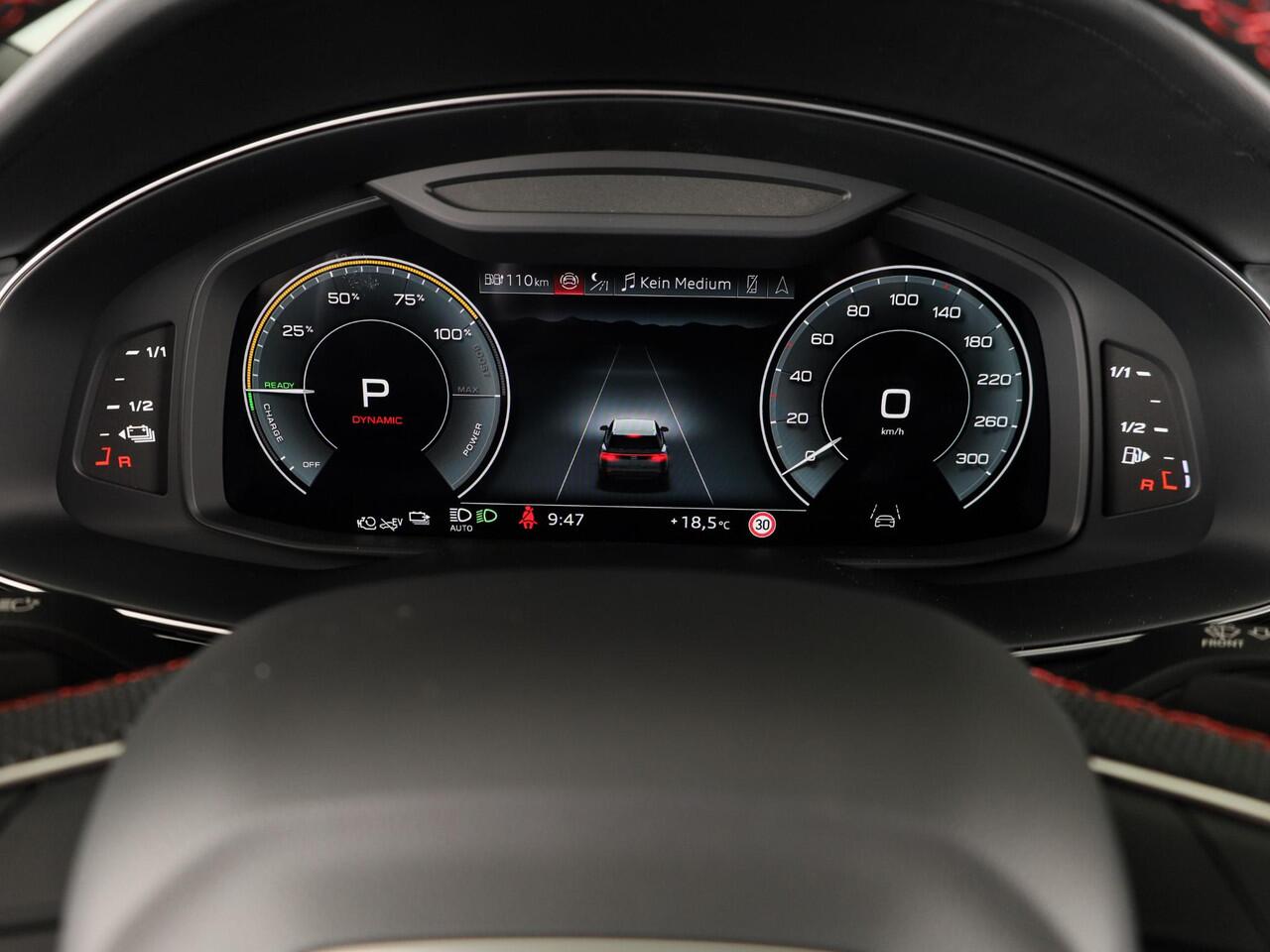 Audi Q8 60 TFSI e quattro Pro Line S Competition 490pk | Panoramadak | HUD | 4 wielbesturing | Stoel ventilatie en massage | Verlengde garantie | 23 inch Lichtmetalen velgen