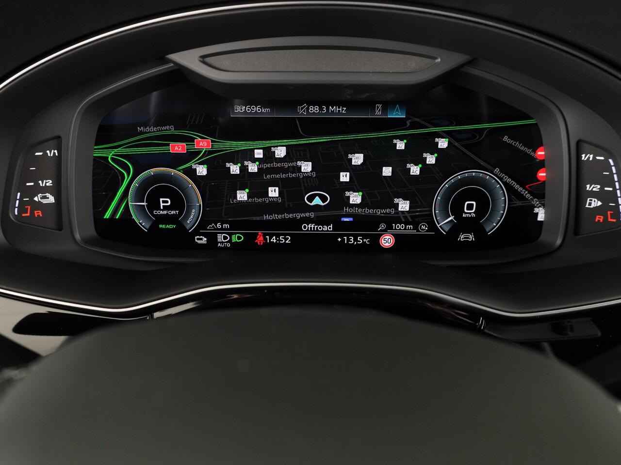 Audi Q8 60 TFSI e quattro Pro Line S Competition 490 PK | Panoramadak | Vier wiel besturen | Exclusive lak | Stoel ventilatie | Verlengde garantie |