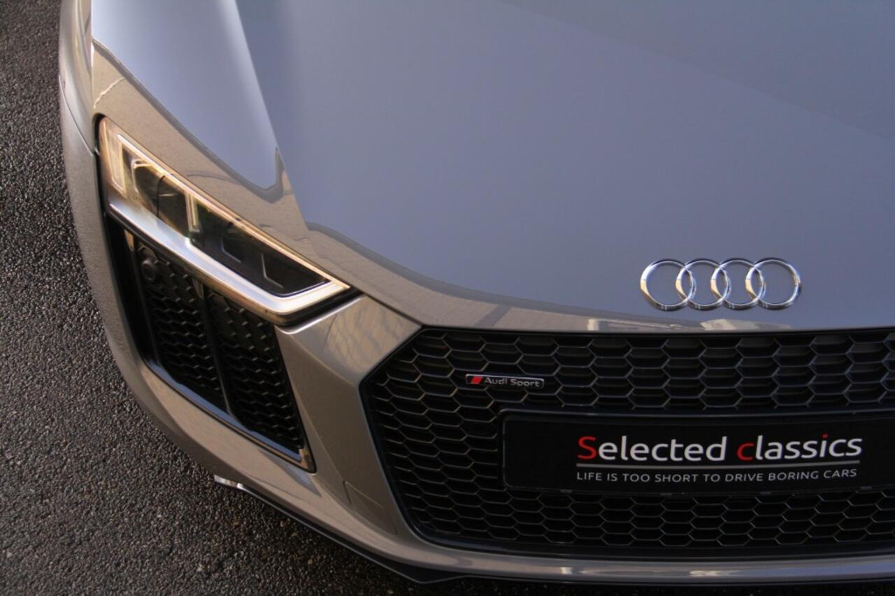 Audi R8 V10 RWS 1 of 999 / A1 condition / 1 owner / 1st paint / Dealer serviced