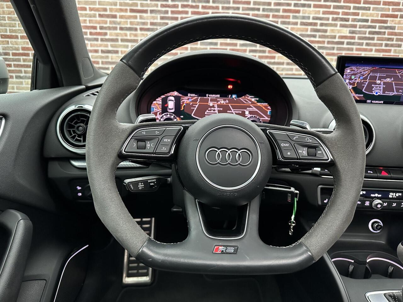 Audi RS3 Sportback 2.5 TFSI quattro | Dak| Adaptive cruise| Leder|