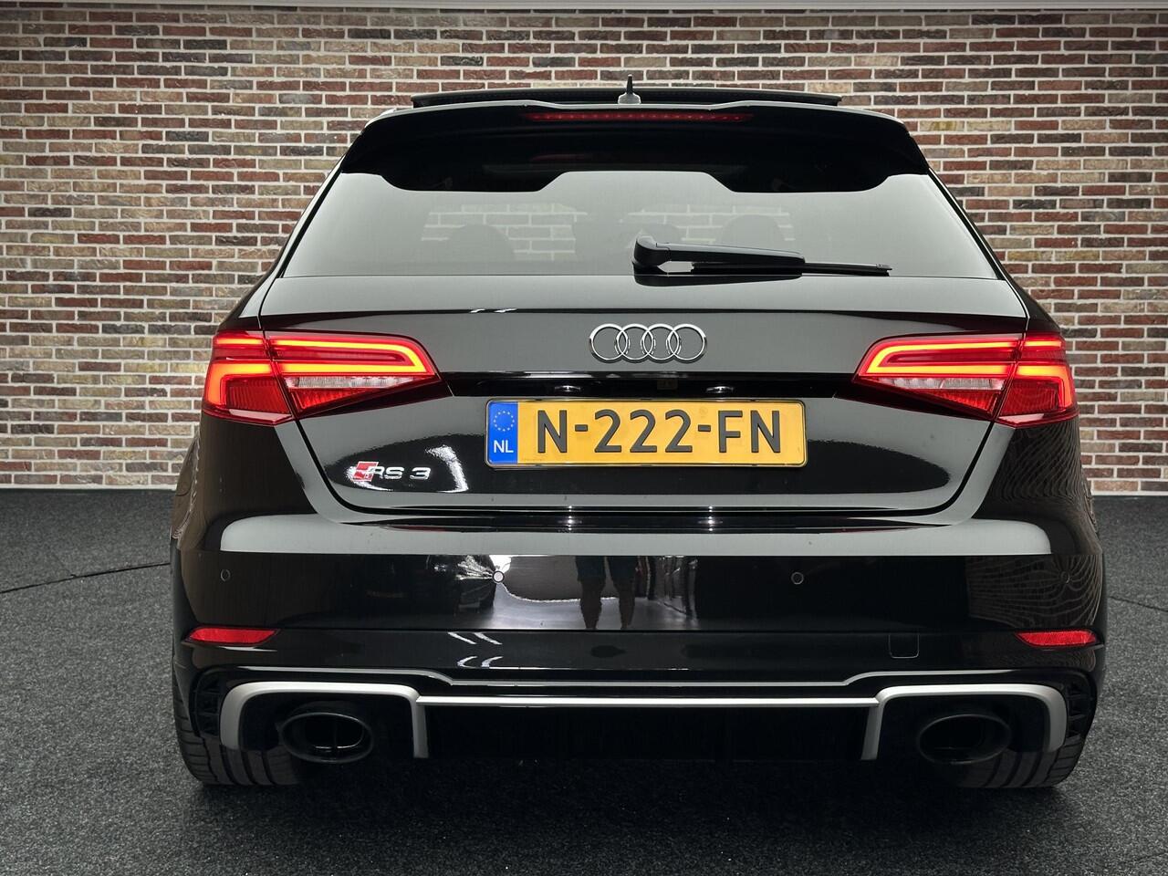 Audi RS3 Sportback 2.5 TFSI quattro | Dak| Adaptive cruise| Leder|