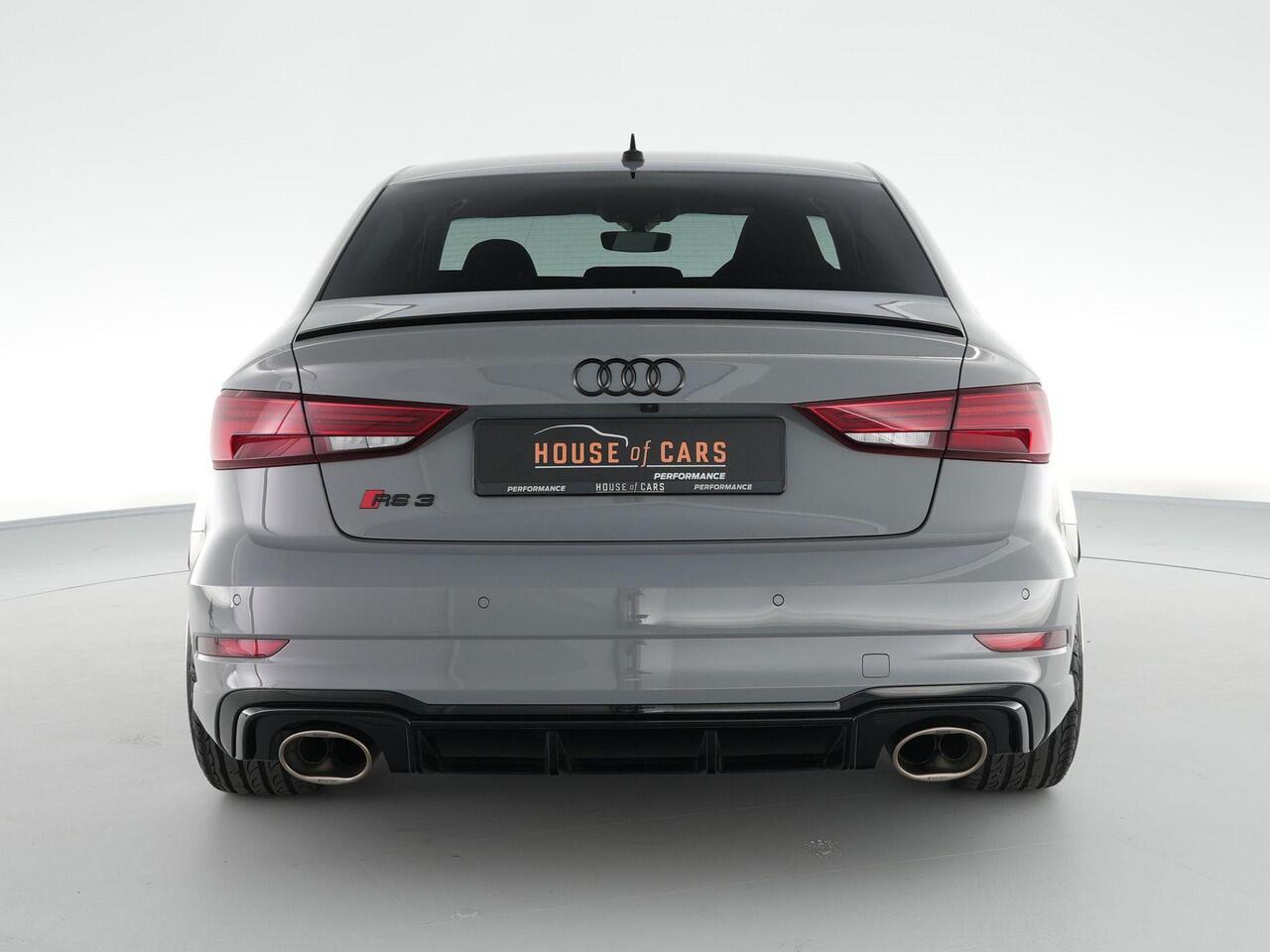 Audi RS3 Limousine 2.5 460pk TFSI quattro |APR stage 1|APR carbon air intake|Akrapovic|RS-stoelen|Bang&Olufsen|digital cockpit|Apple Carplay|Matrix-LED|blind spot|