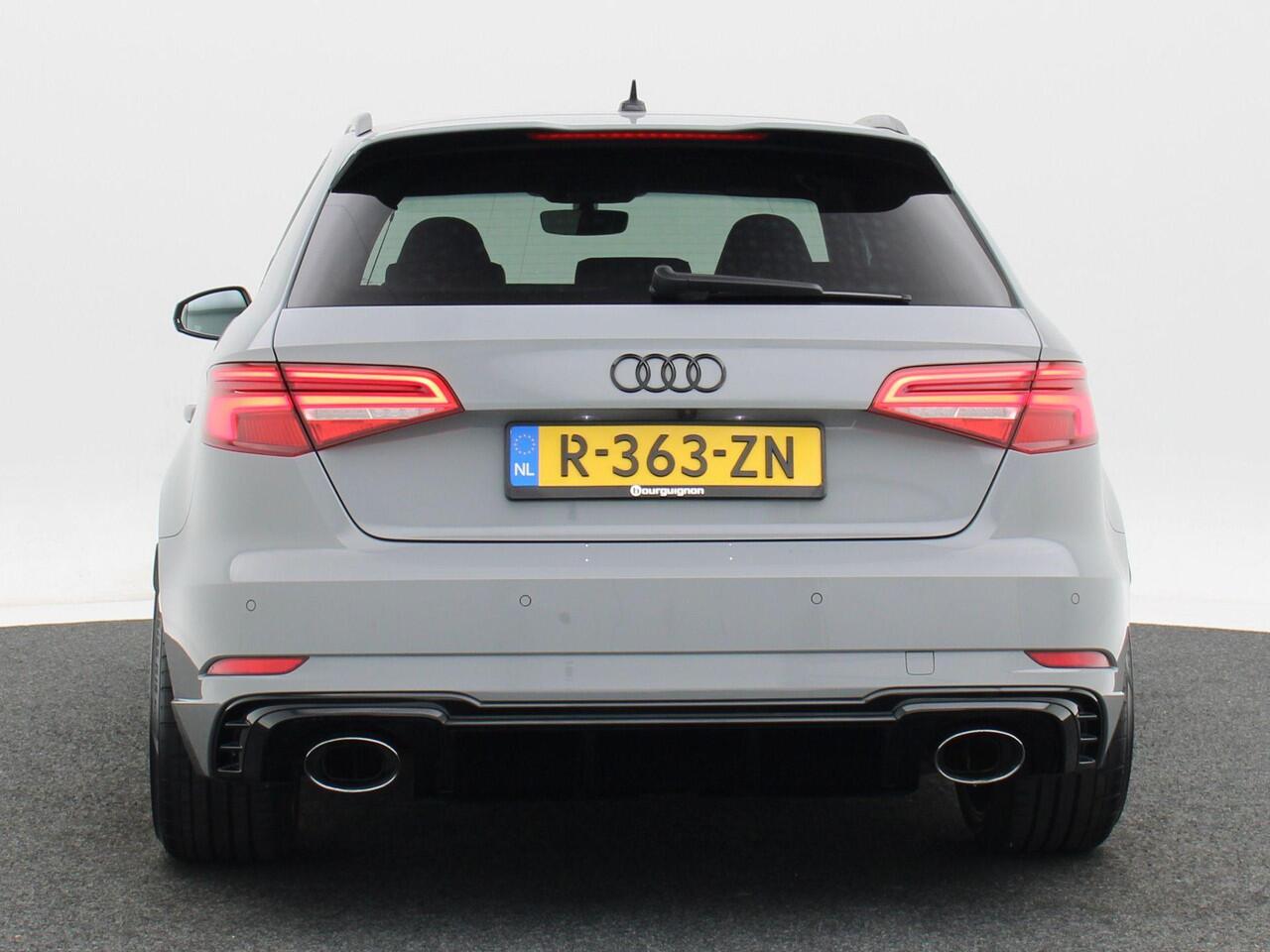 Audi RS3 Sportback 2.5 TFSi 400 Pk quattro | Matrix LED | Nappa Leder | Digitale Cockpit | Abt 19 inch | Dealer onderhouden