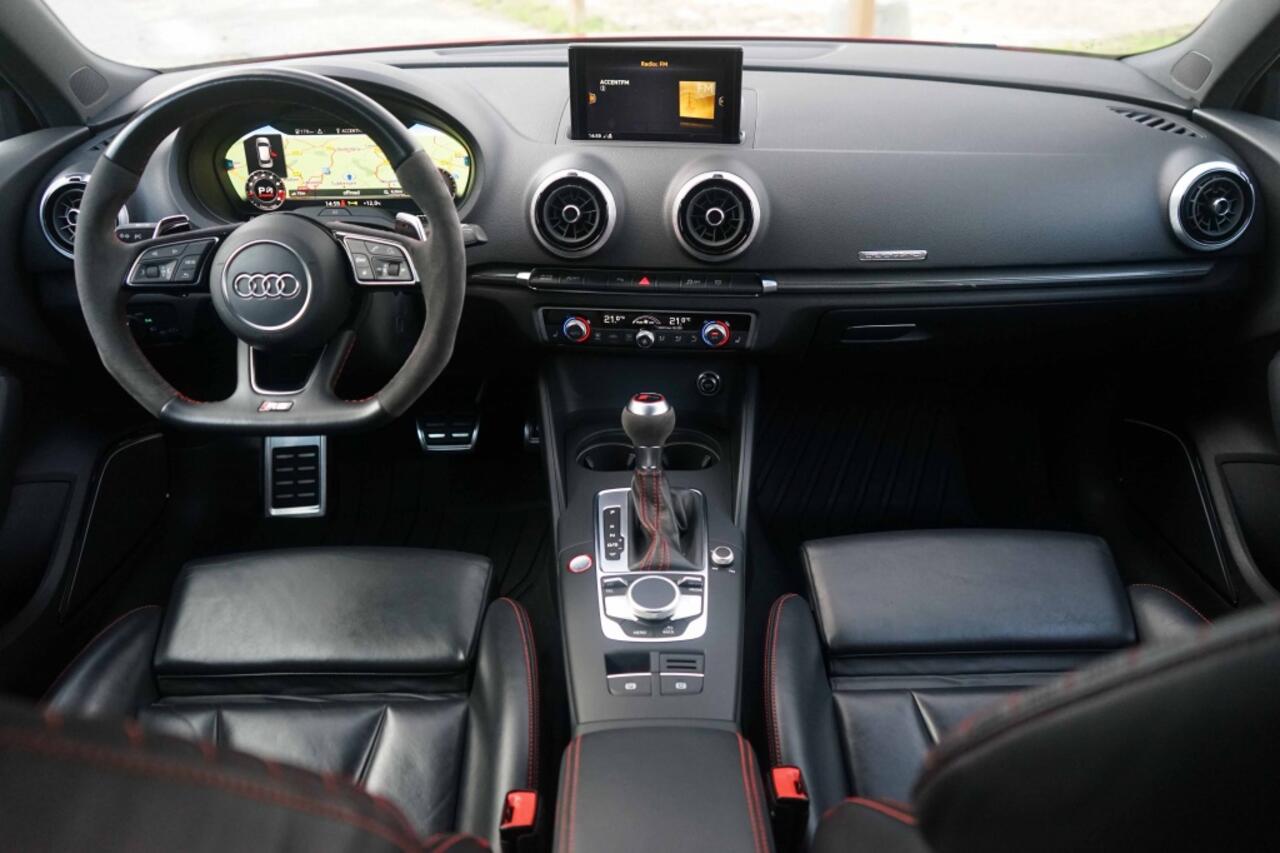 Audi RS3 Sportback 2.5 TFSI Quattro B&O/RS-zetels/2020/Dealer/400PK