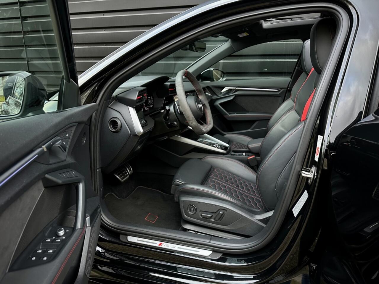 Audi RS3 Sportback 2.5 TFSI Quattro PANO|B&O|HUD|MEMORY|DESIGN