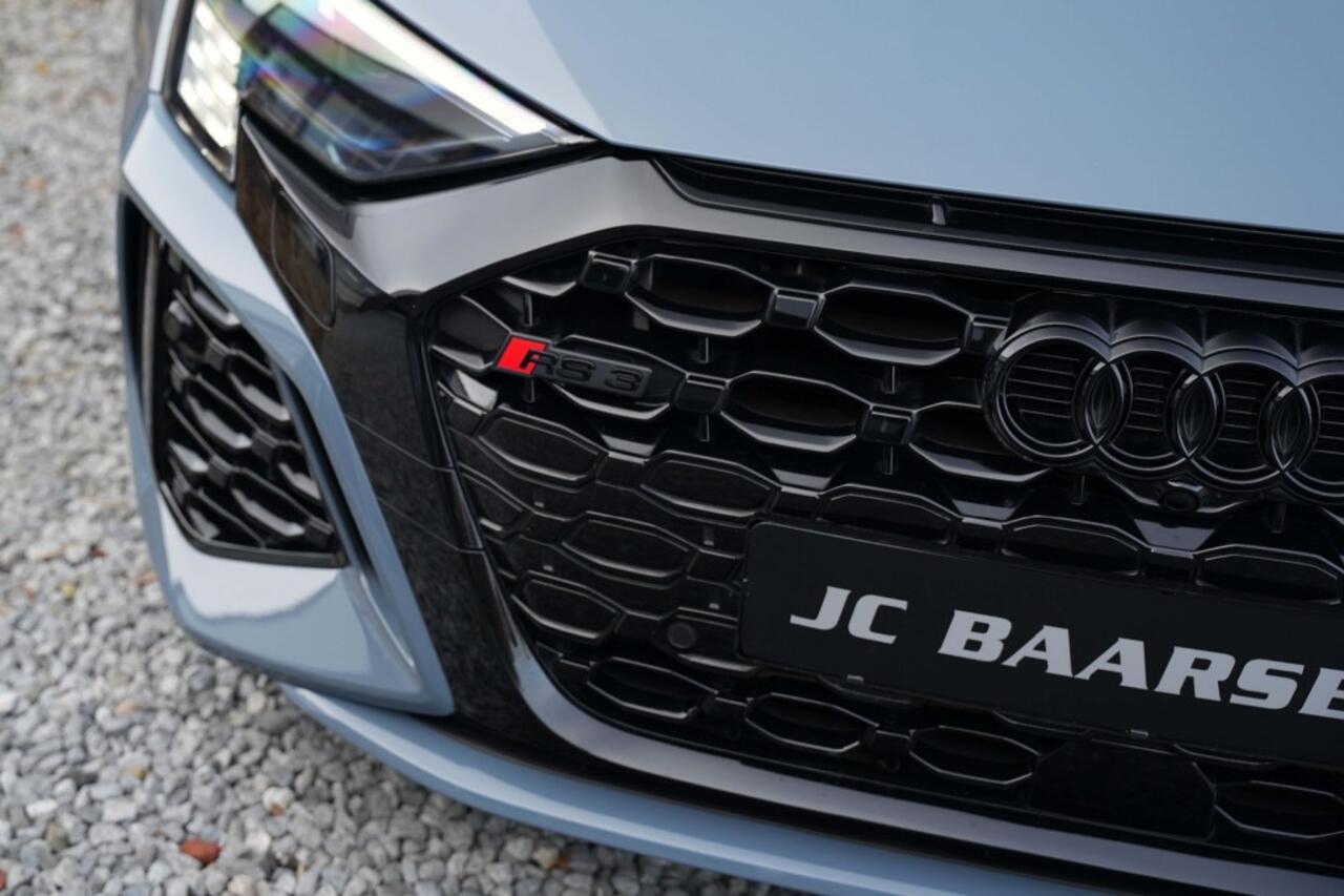 Audi RS3 2.5 TFSI RS3 QUATTO LIMOUSINE
