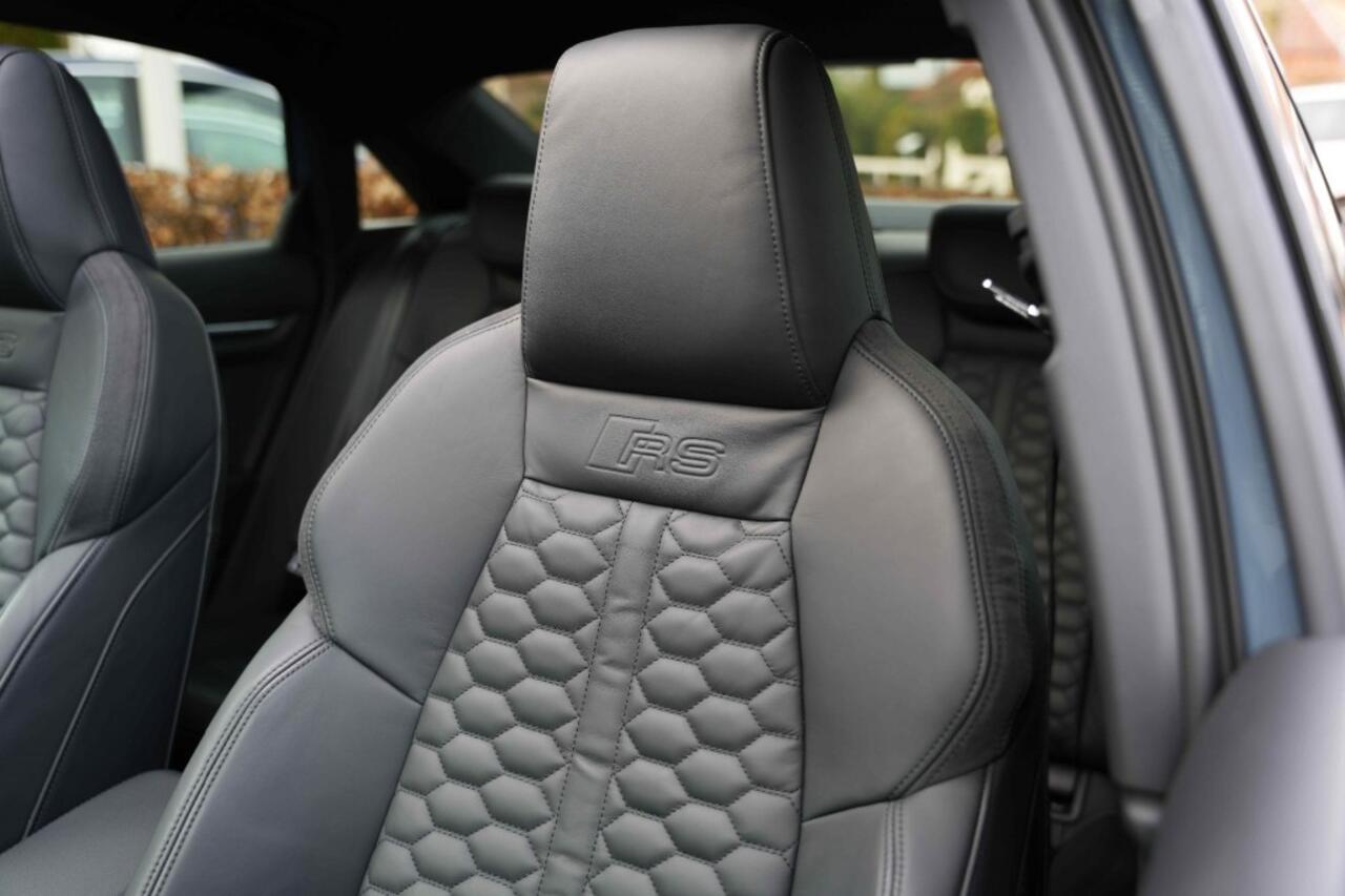 Audi RS3 2.5 TFSI RS3 QUATTO LIMOUSINE