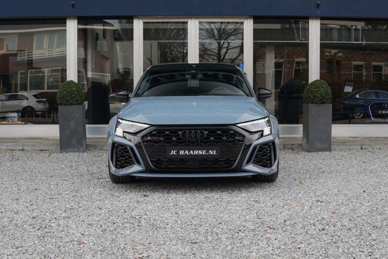 Audi RS3 2.5 TFSI RS3 QUATTO LIMOUSINE