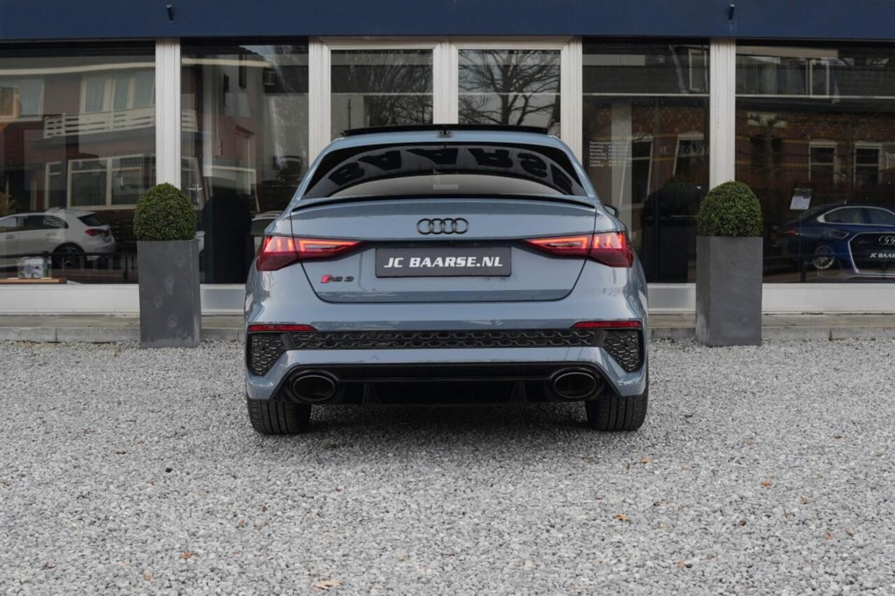 Audi RS3 2.5 TFSI RS3 QUATTO LIMOUSINE