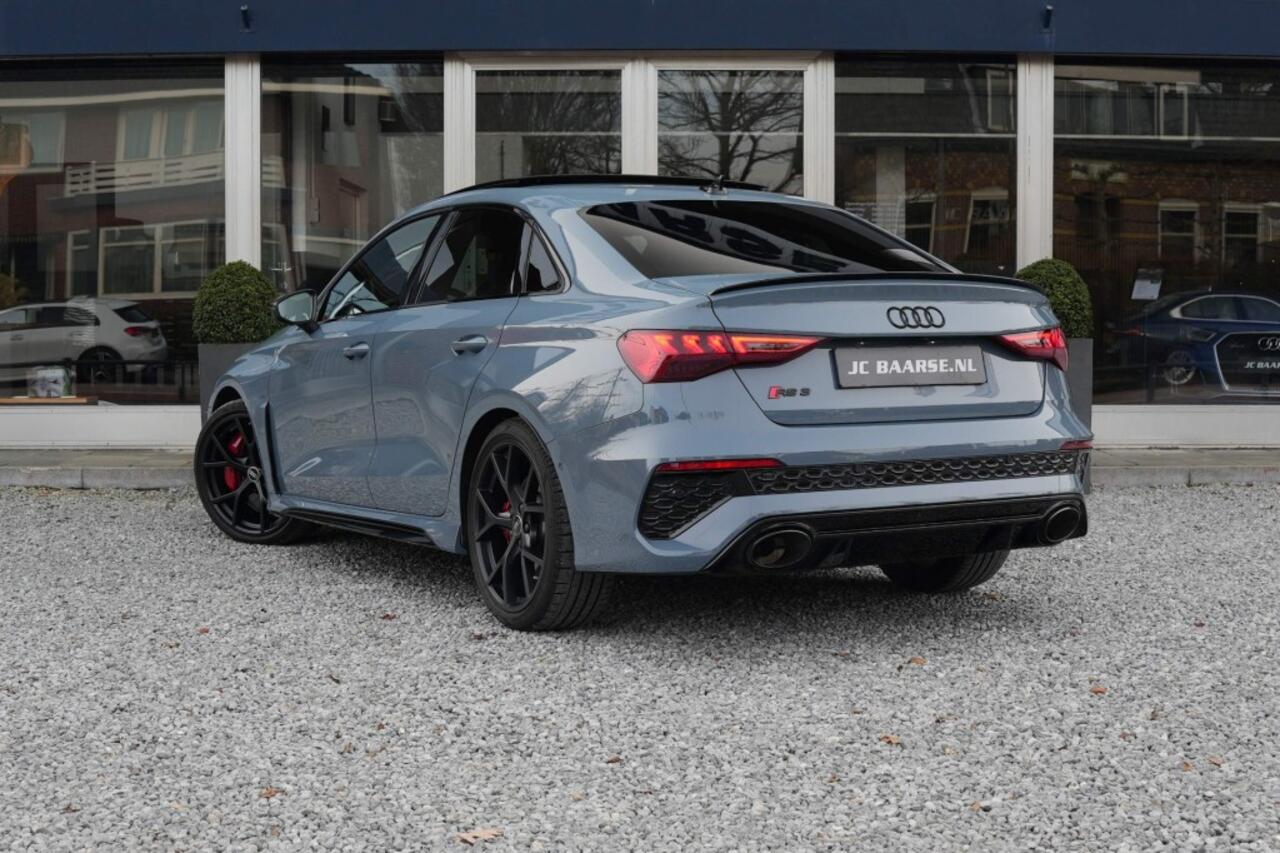 Audi RS3 2.5 TFSI RS3 QUATTO LIMOUSINE