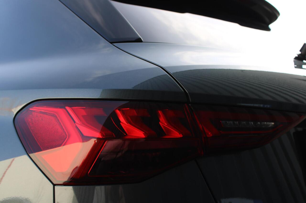 Audi RS3 Sportback 2.5 TFSI quattro PANO CERAMIC B&O HuD