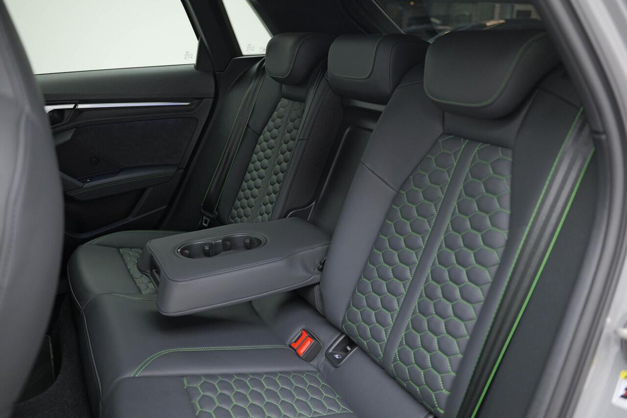 Audi RS3 Sportback 2.5 TFSI Quattro |Pano|Massage|Ceramic|Carbon|Memory|VOLL|