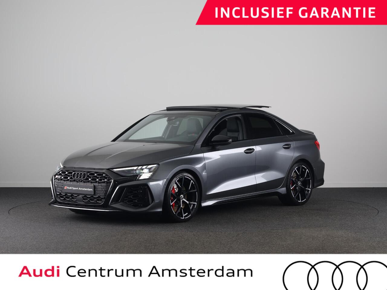 Audi RS3 Limousine 2.5 TFSI quattro 400pk | Panoramadak | 3-spaaks sport afgevlakt stuurwiel | Adaptief onderstel | SONOS Premium 3D Audio
