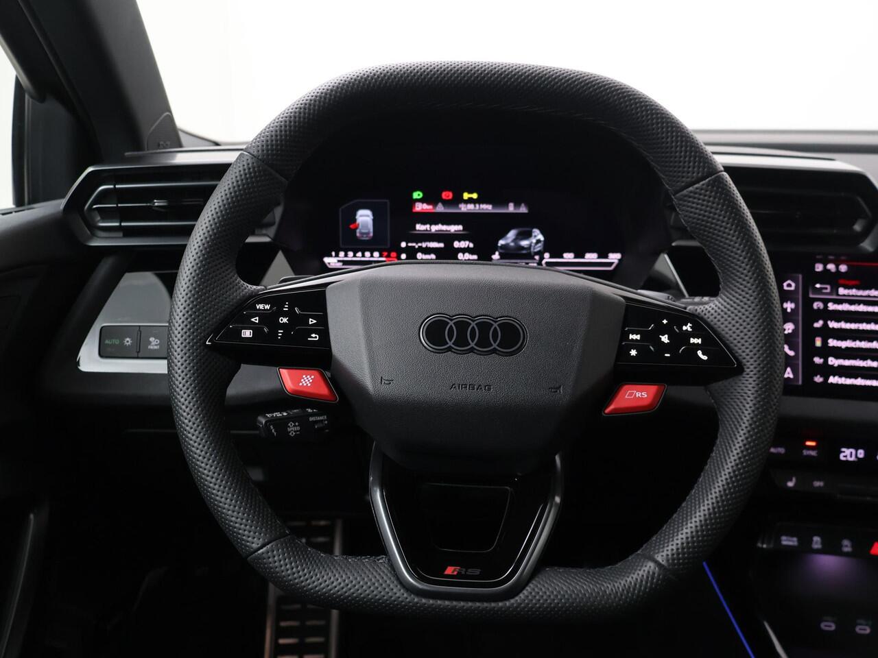 Audi RS3 Sportback 2.5 TFSI Quattro | 400 PK | Matrix LED lampen | RS Schaalstoelen | Audi Exclusive lak | SONOS premium 3D Sound | Topsnelheid 280 km/u | RS Sportuitlaat | Fabrieksgarantie tot 12-2029 of 100.000km|