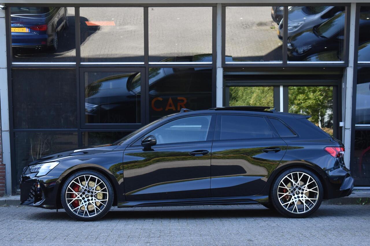Audi RS3 Sportback 2.5 TFSI RS3 quattro HULK Pano HUD Kuip Lane Sonos Camera RS3 400PK