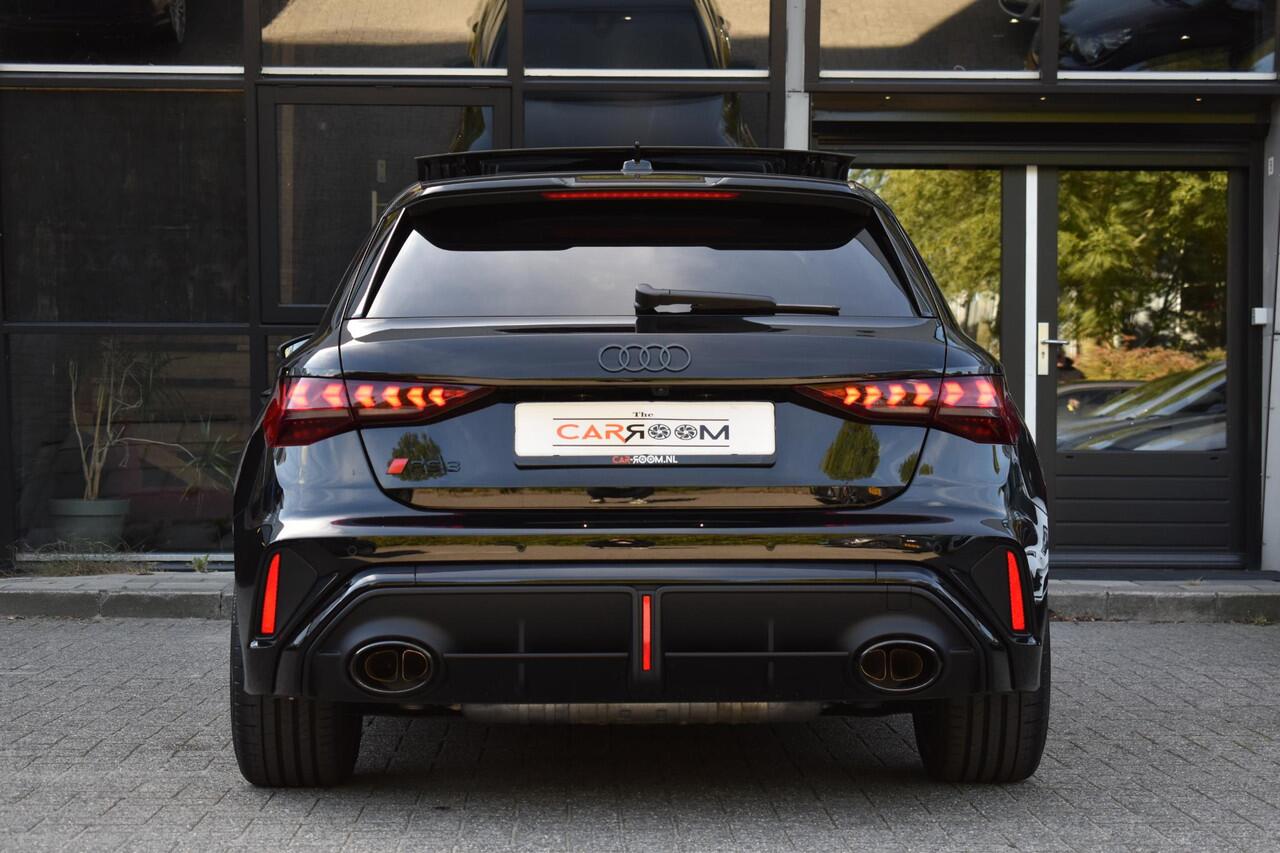 Audi RS3 Sportback 2.5 TFSI RS3 quattro HULK Pano HUD Kuip Lane Sonos Camera RS3 400PK
