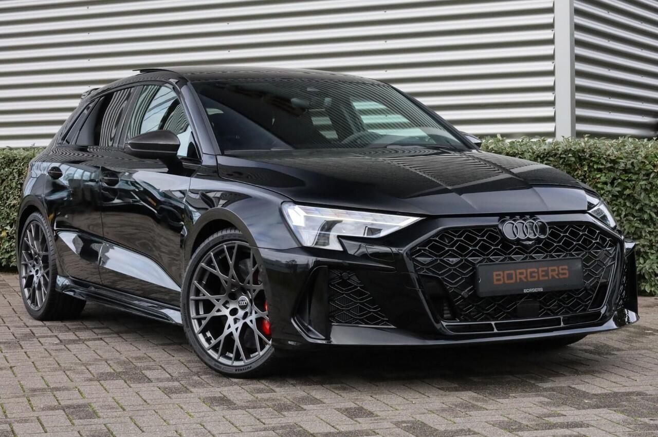 Audi RS3 Sportback Keramisch l Carbon l Pano l Massage