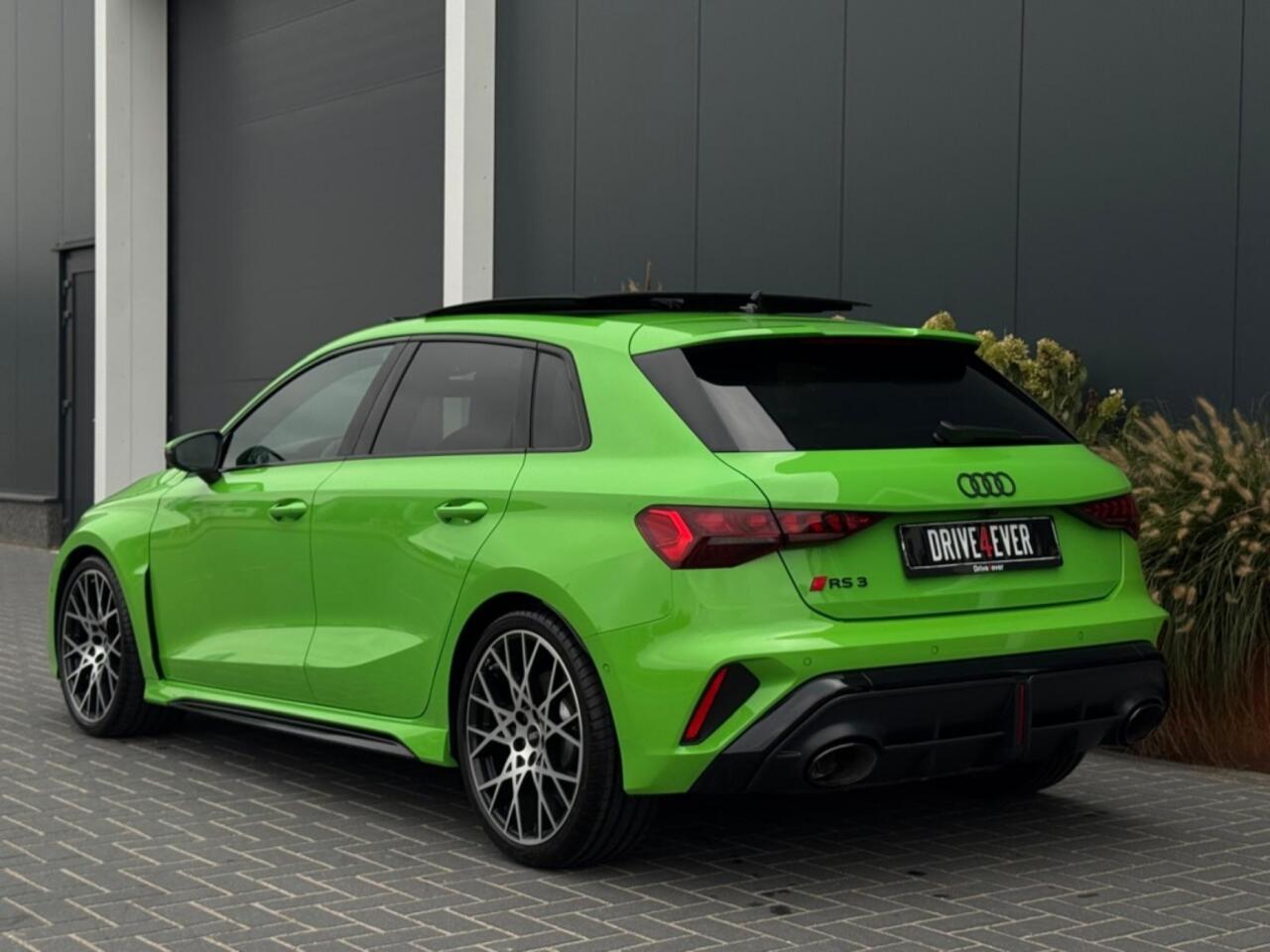 Audi RS3 Sportback 2.5 TFSI RS 3 quatt. NIEUW PANO NAVI CAMERA SPORTVELGEN