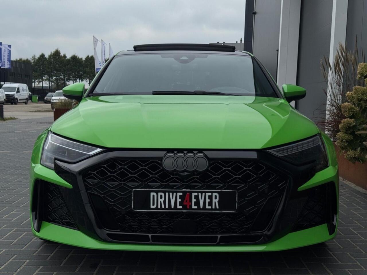 Audi RS3 Sportback 2.5 TFSI RS 3 quatt. NIEUW PANO NAVI CAMERA SPORTVELGEN