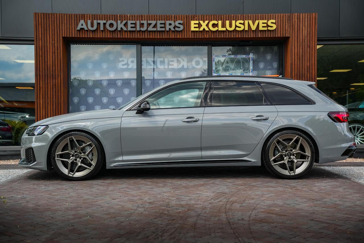 Audi RS4 A4 Avant 2.9 TFSI quattro Panoramadak B&O Keramisch Leer ACC Camera