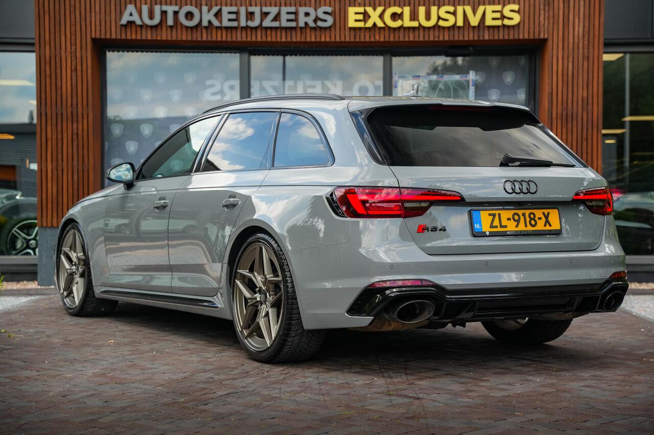 Audi RS4 A4 Avant 2.9 TFSI quattro Panoramadak B&O Keramisch Leer ACC Camera