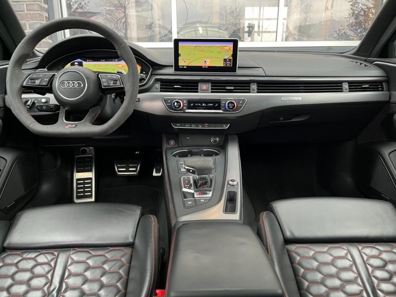 Audi RS4 2.9 TFSI RS4 QUATTRO - PANO - MILLTEK - BenO