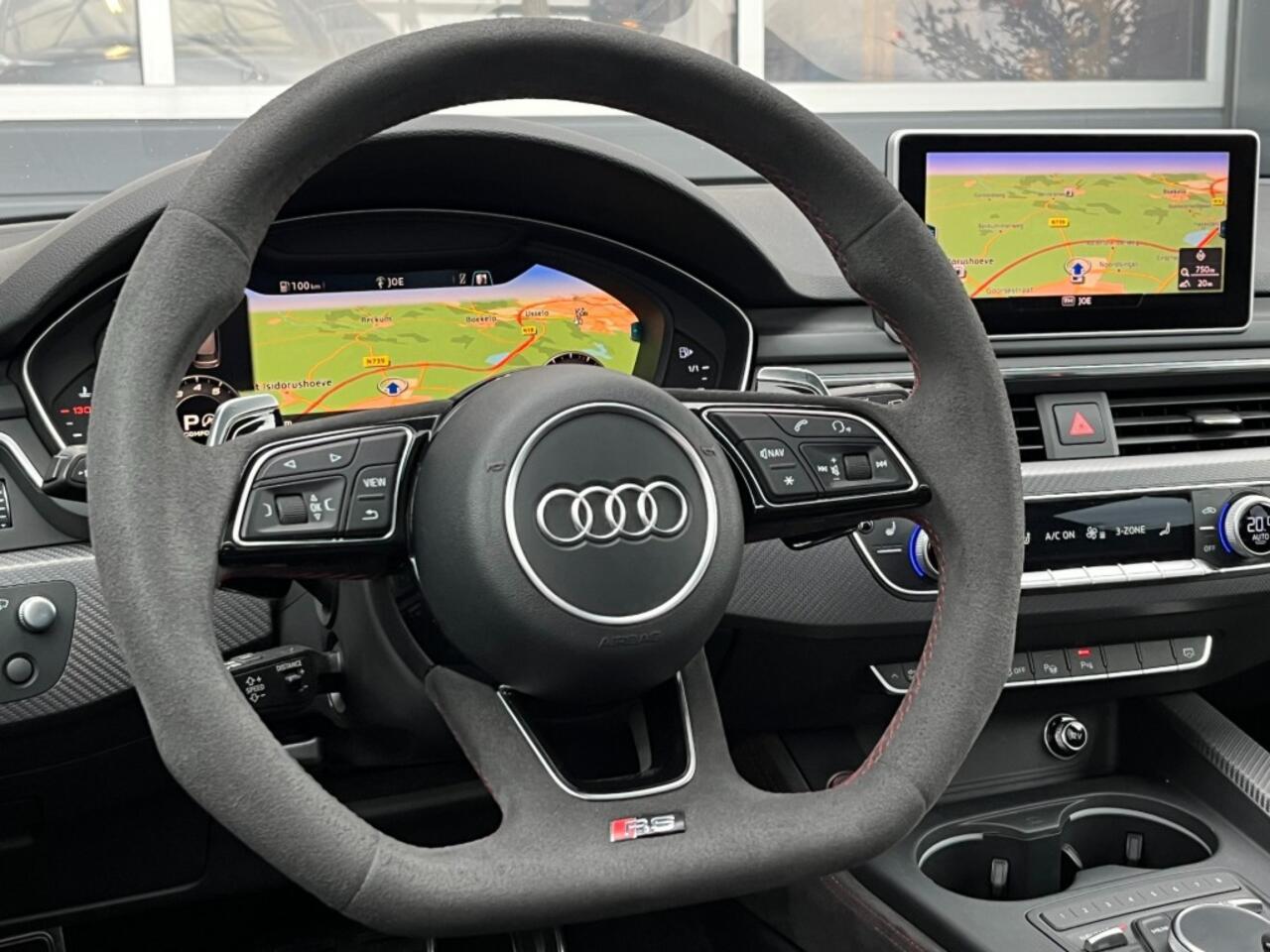 Audi RS4 2.9 TFSI RS4 QUATTRO - PANO - MILLTEK - BenO