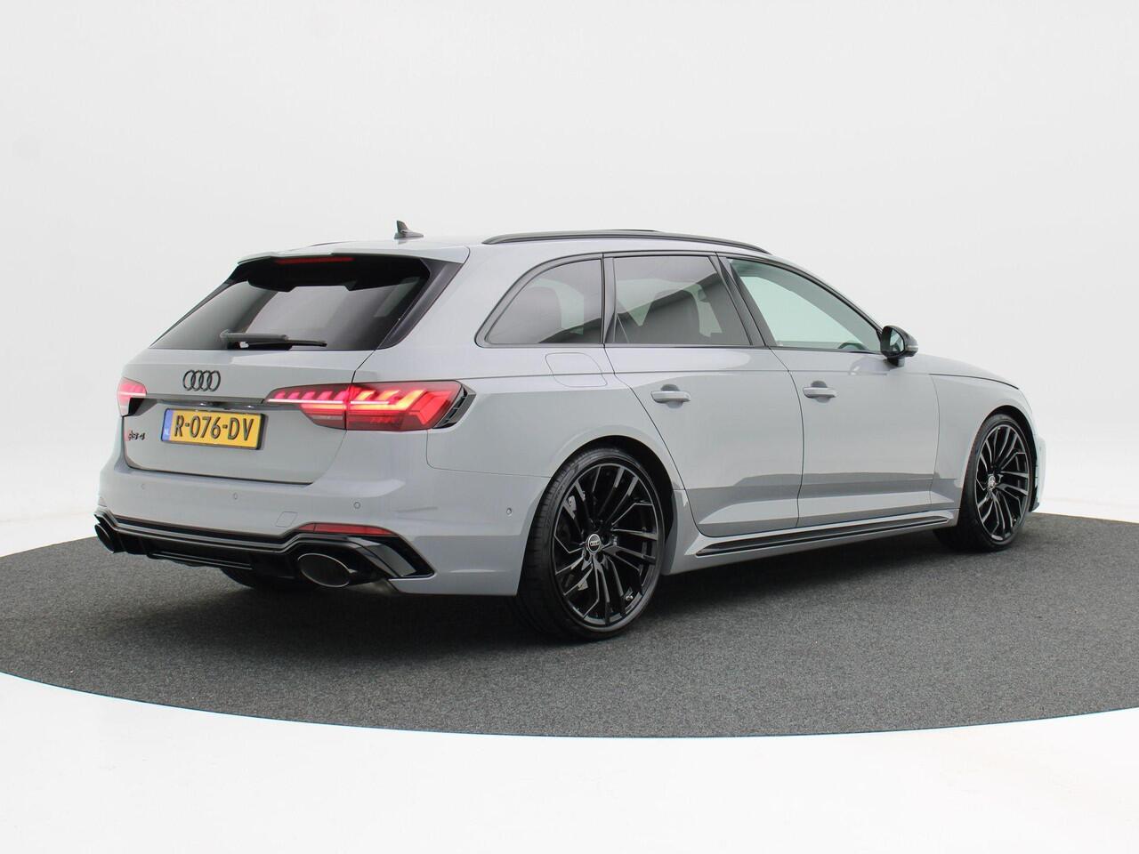 Audi RS4 Avant 2.9 TFSi 450 Pk RS 4 quattro | 360 Camera | Panoramadak | B&O Audio | Carplay | Adaptive Cruise | Stoel Verwarming | 20 Inch | 76.266 Km