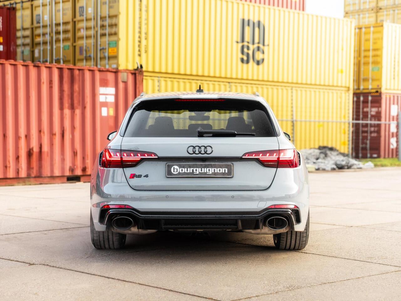 Audi RS4 Avant 2.9 TFSi 450 Pk quattro | Panoramadak | B&O Audio | Carplay | Adaptive Cruise | Stoel Verwarming | 20 Inch | 76.266 Km