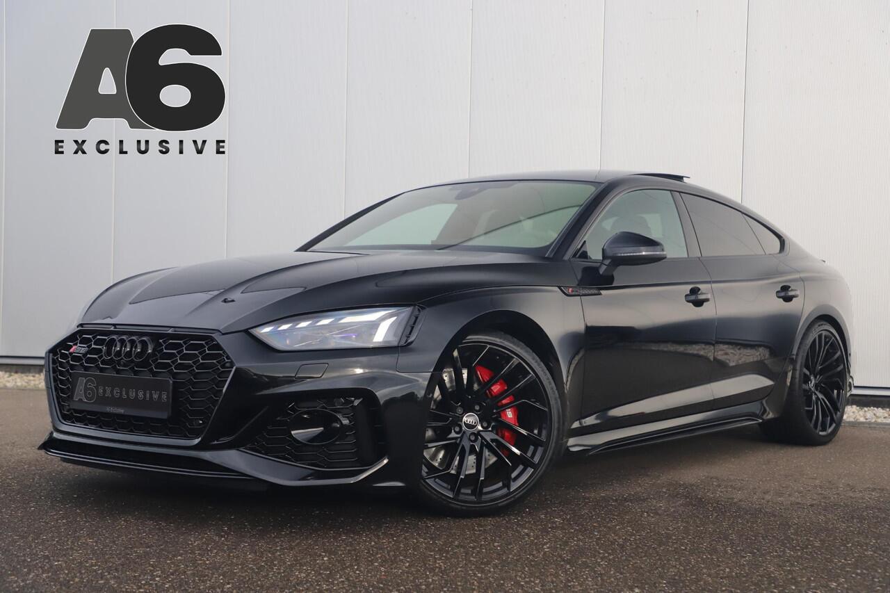 Audi RS5 Sportback 2.9 TFSI RS 5 Quattro 450PK Fabrieksgarantie Black Optic Virtual Cockpit Laser LED B&O HUD Panoramadak Nappa Leder Massage Carbon Inleg Alcantara Stuur 360 Camera Dealer Onderhouden 20 inch LMV Stuur & Stoelverwarming Dynamic Pack