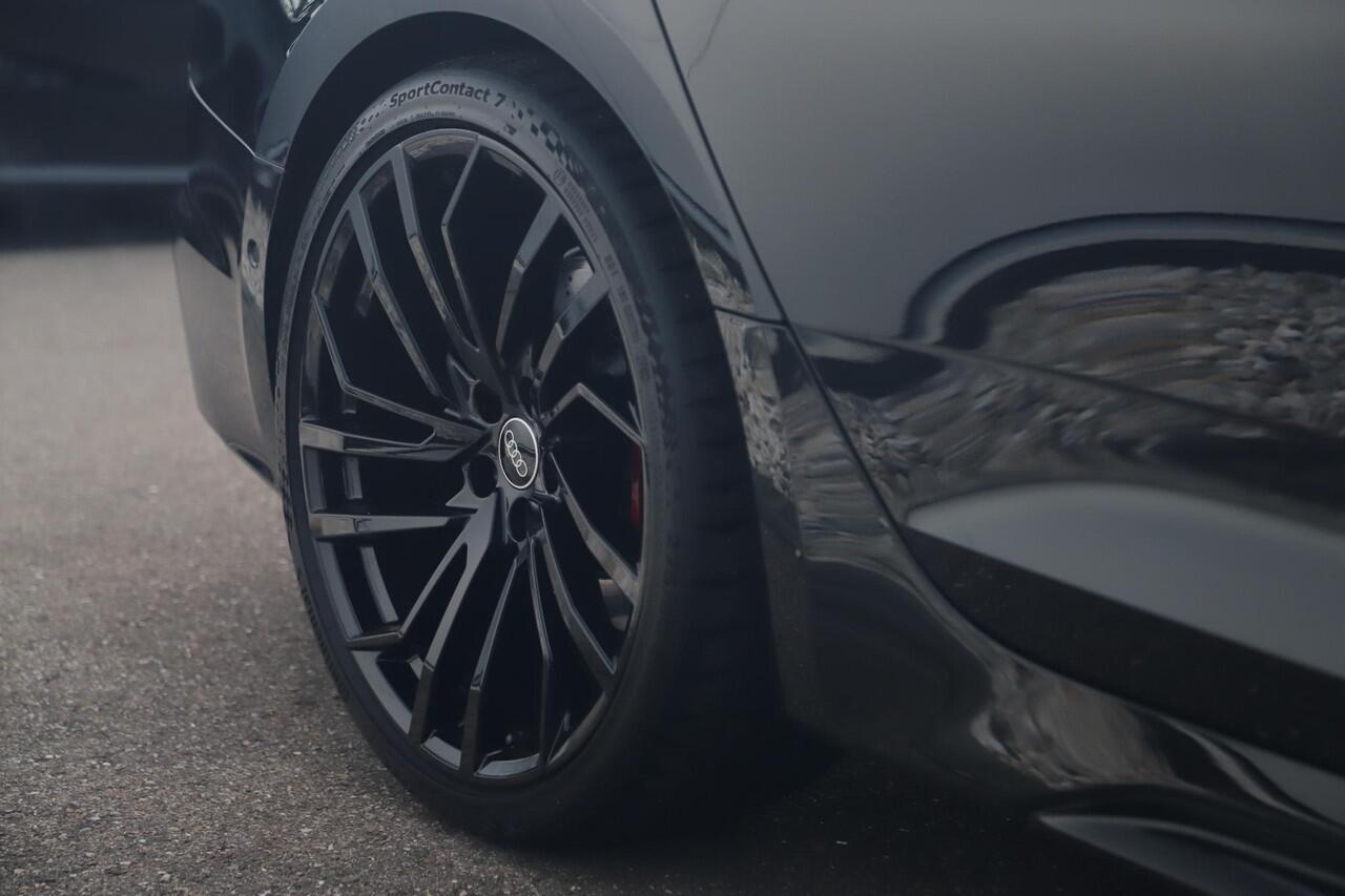 Audi RS5 Sportback 2.9 TFSI RS 5 Quattro 450PK Fabrieksgarantie Black Optic Virtual Cockpit Laser LED B&O HUD Panoramadak Nappa Leder Massage Carbon Inleg Alcantara Stuur 360 Camera Dealer Onderhouden 20 inch LMV Stuur & Stoelverwarming Dynamic Pack