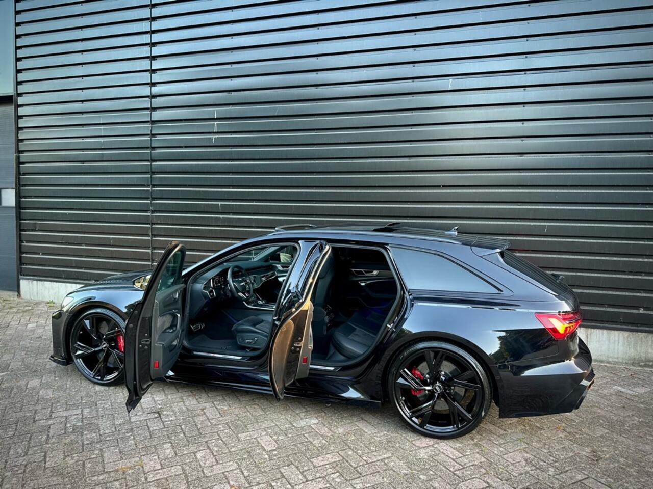 Audi RS6 Quattro DYNAMIC+|PANO|CERAMIC|B&O|SOFTCLOSE VOL!